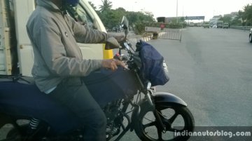 Spied - IAB reader spots reskinned base-model TVS Phoenix 125