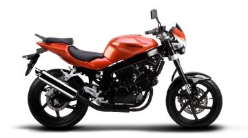 IAB Report - Hyosung GT 250 Comet to take on KTM Duke 200; 125 cc and 150 cc models coming in 2016-17