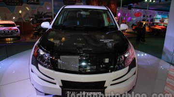 Mahindra XUV500 Hybrid Concept