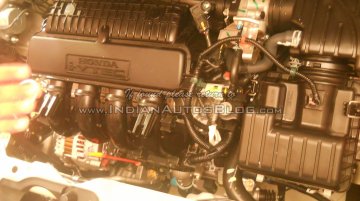 Honda Mobilio on display at a shopping mall