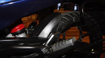 Bajaj Discover 150 F