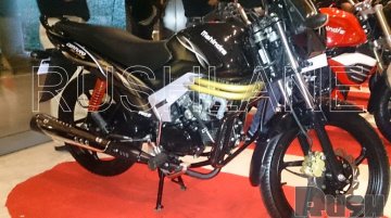 Spied - Mahindra Centuro disc brake variant and Rodeo UZO 125 at dealer preview