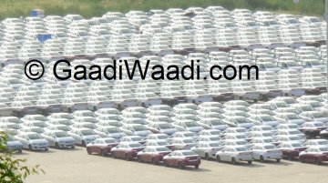 Spied - A stockyard full of Maruti Ciaz sedans await dealer dispatch