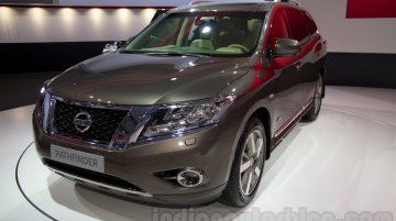 Moscow Live - Nissan Sentra and Pathfinder SUV