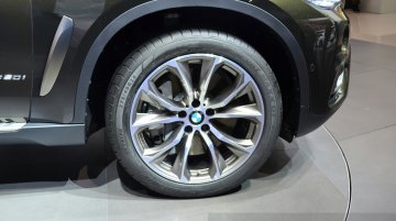 2015 BMW X6 at the 2014 Paris Motor Show