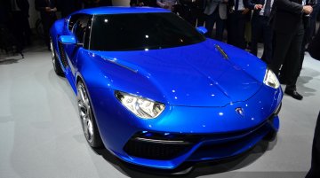 Paris Live - Lamborghini Asterion LPI 910-4