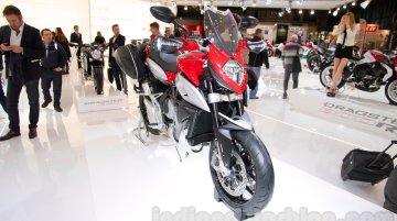 EICMA 2014 Live - MV Agusta Stradale 800