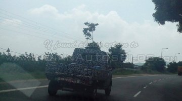 Spied - IAB reader snaps the Mahindra P601 testing