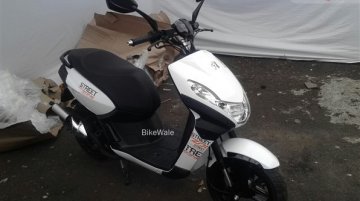 Mahindra Peugeot scooters in India - Spyshot Gallery