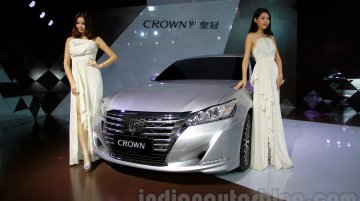 New Toyota Crown at the 2014 Guangzhou Auto Show