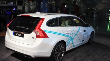 IAB Report - Volvo's self-driving 'Drive Me' V60 showcased at LA Auto Show