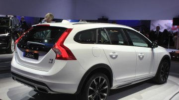 LA Live - Volvo V60 Cross Country