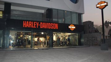 Harley-Davidson opens new dealership outlets in Surat, Bangalore - IAB Report