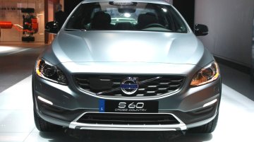 Volvo S60 Cross Country at the 2015 Detroit Auto Show