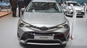 Toyota Auris facelift, Toyota Avensis facelift - 2015 Geneva Live