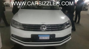 2015 VW Jetta (facelift) spotted at a dealership ahead of Feb 17 launch - Spied