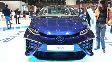 Toyota Mirai - 2015 Geneva Live