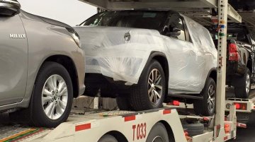2016 Toyota Fortuner - Spyshot Gallery
