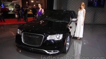 2015 Chrysler 300 (facelift) - IIMS 2015 Live