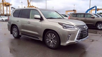 2016 Lexus LX spotted undisguised - Spied