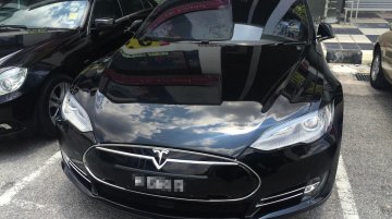 Tesla Model S spotted in Malaysia - Spied