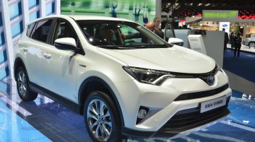 2016 Toyota RAV4 Hybrid - 2015 Frankfurt Motor Show Live