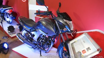 Honda CB Unicorn 160 at the 2015 NADA Auto Show