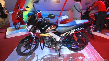 Mahindra Centuro Disc Brake, Mahindra Centuro Rockstar - 2015 Nepal Auto Show Live