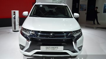 2016 Mitsubishi Outlander PHEV - 2015 Frankfurt Motor Show Live