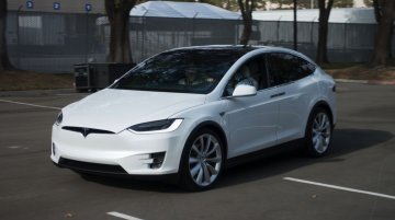 Tesla Model X with 257 miles range launched - Video