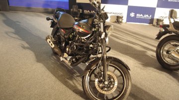 2016 Bajaj Avenger 220 Street