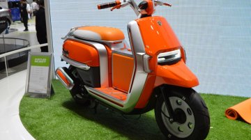 Suzuki Hustler Scoot and Suzuki Feel Free Go - 2015 Tokyo Live