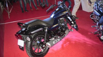 Bajaj Avenger 150 Street
