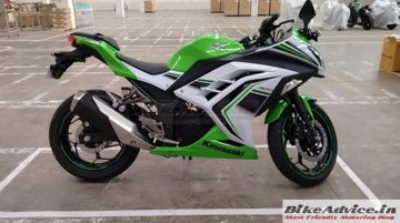 Kawasaki Ninja 300 inspired by the 30th Anniversary Edition