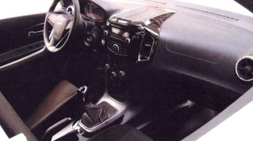 2016 Chevrolet Niva production-spec interior leaks - Spied