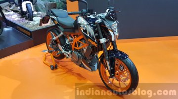 KTM Duke 250 and KTM RC250 showcased at 2015 Thailand Motor Expo - IAB Report