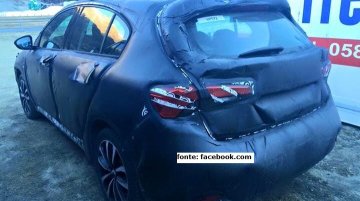 Rear of the Fiat Tipo hatchback spotted up close - Spied