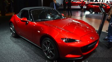 Mazda MX-5 with accessories - Motorshow Focus