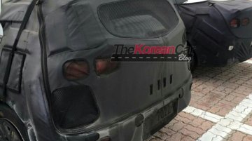 2016 Hyundai Accent (2016 Hyundai Verna) and Kia Niro - Image Gallery (Spy Shots)