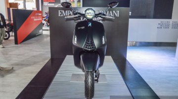 Vespa 946 Armani 125 at the Auto Expo 2016