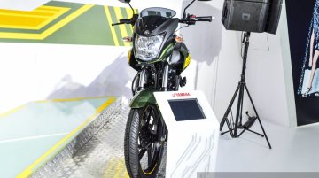Yamaha SZ-RR V2.0 at the Auto Expo 2016