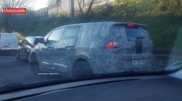 Next-gen Renault Grand Scenic spied testing in Europe