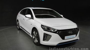 Hyundai Ioniq Hybrid at Auto China 2016