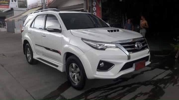 2016 Toyota Fortuner Styling Kit