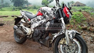 Red Bajaj VS400 spotted, reveals all its features