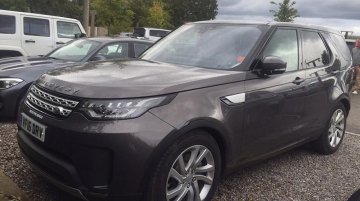 Camou-free 2017 Land Rover Discovery spotted out in the UK