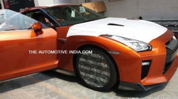 2017 Nissan GT-R arrives at Indian dealership, to launch in November