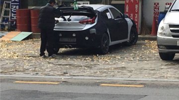 2018 Hyundai Veloster's posterior exposed in new spy photo