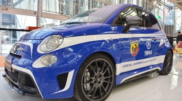 Abarth 695 Biposto at 2016 Bologna Motor Show