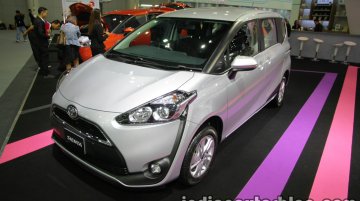 Toyota Sienta - 2016 Thai Motor Expo Live